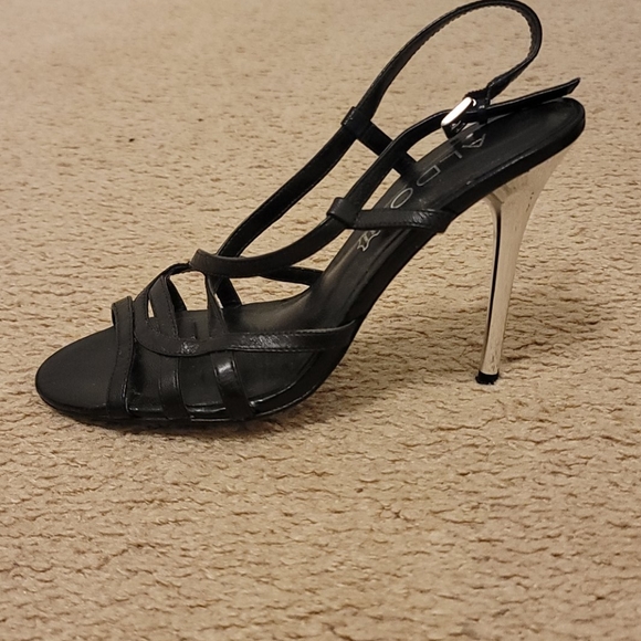Aldo Sandals - Picture 1 of 11